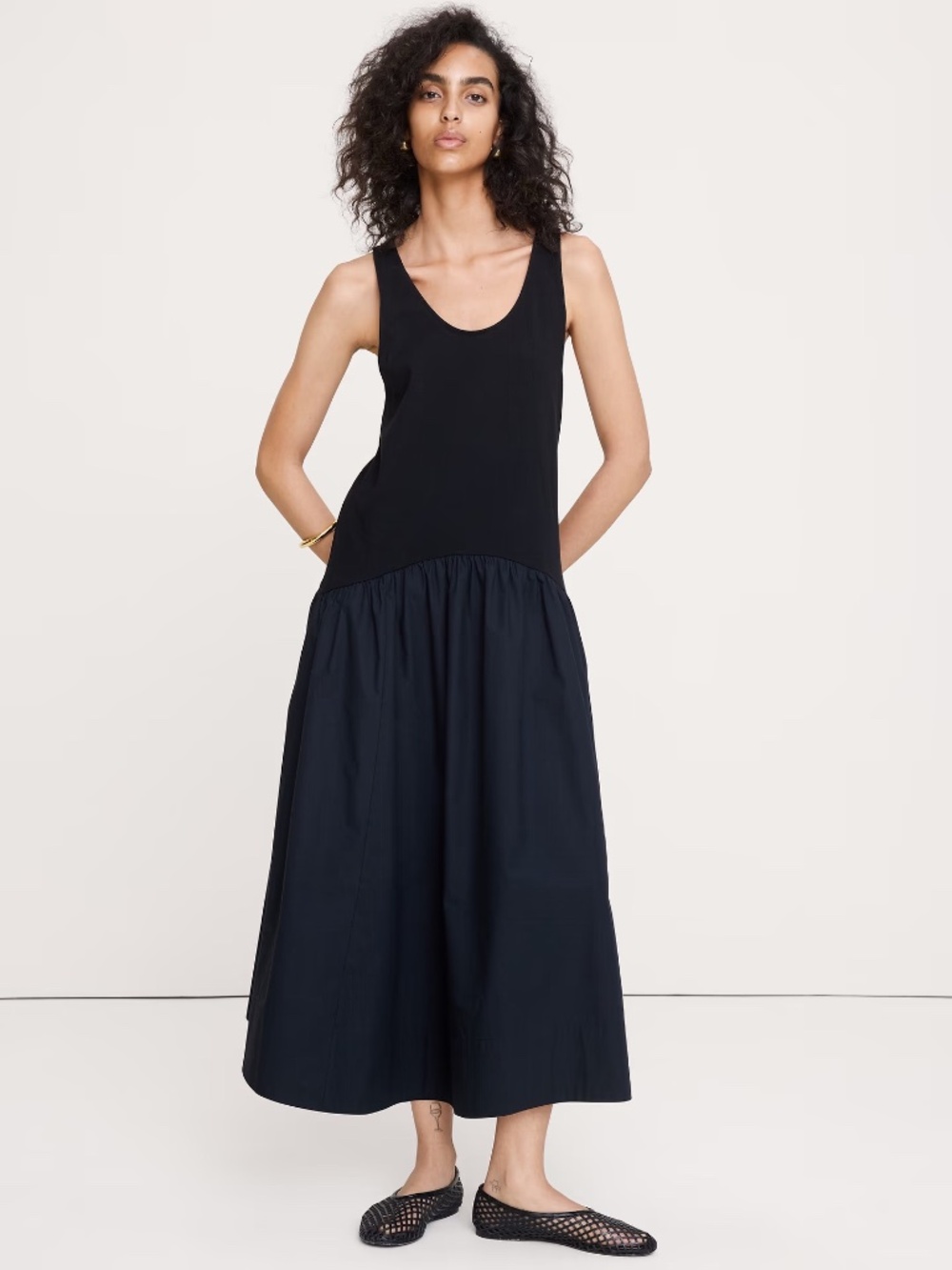 Banana Republic Two-Tone Black Scoop-Neck Midi Dress